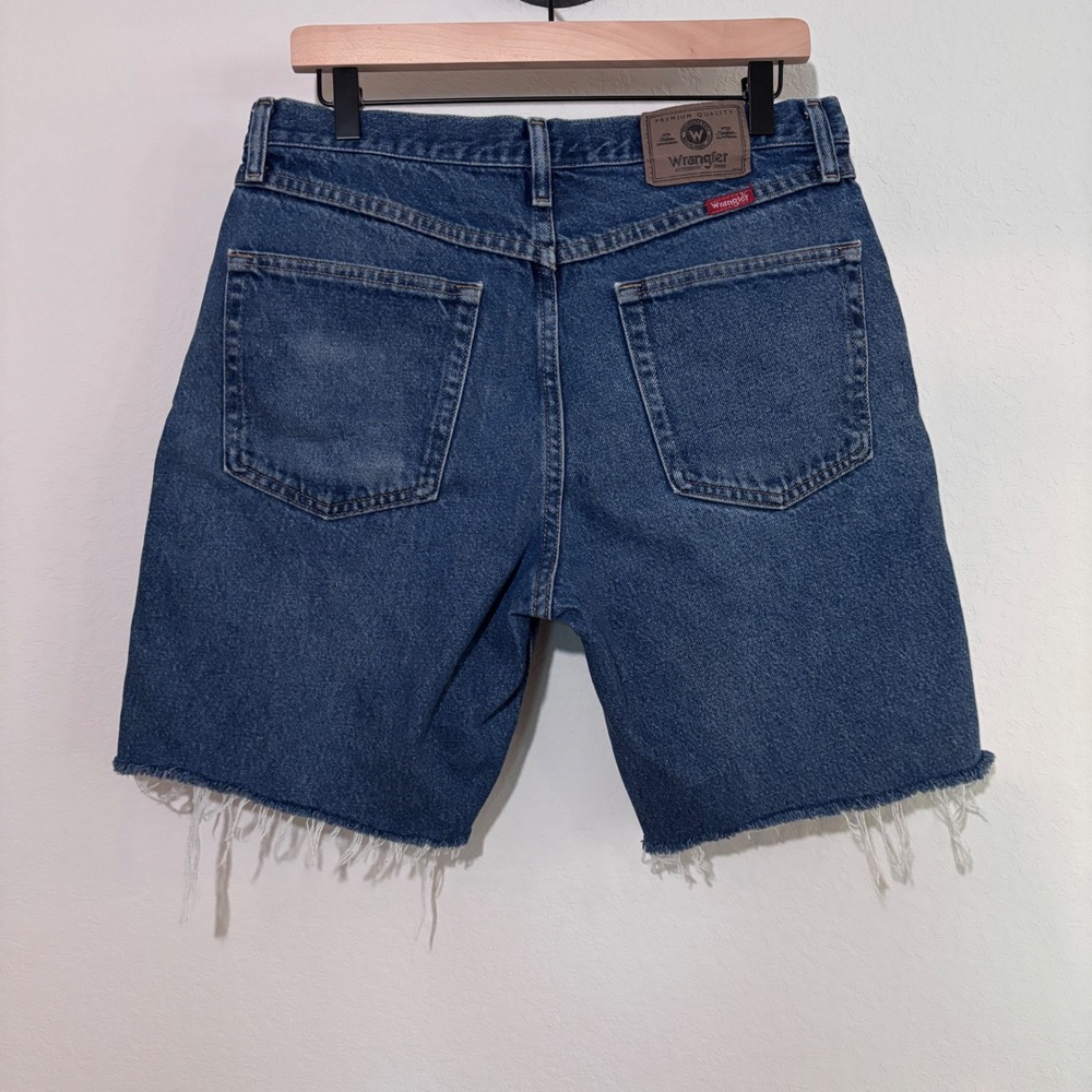 Wrangler Denim Shorts Regular Fit 33 Cut Off Cotton Blue Rugged Gorpcore Indie - Picture 2 of 8